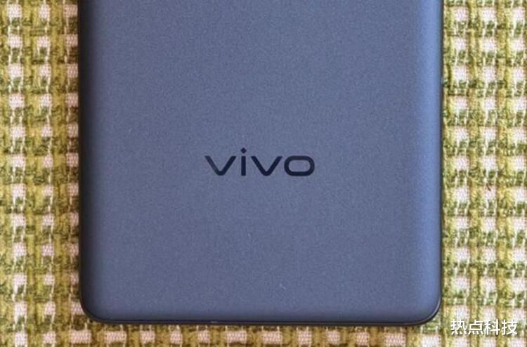 vivo|vivo新款中低端手机完成入网申请 支持44W充电内置5880mAh大电池