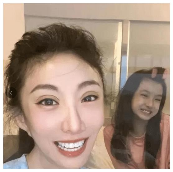 小S|小S女儿被控诉霸凌事件反转，李宇柔被扒虐女，致满脸淤青剃光头