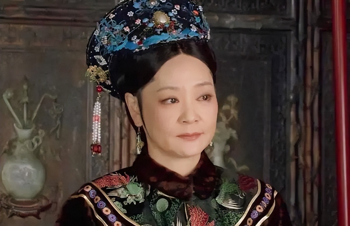 王菲|甄嬛传:太后早就发现双生子破绽,为何不揭穿?真不愧是老狐狸