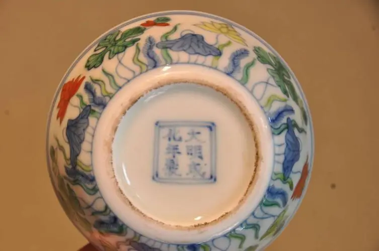 斗彩|成化斗彩听过吗?极具珍藏价值