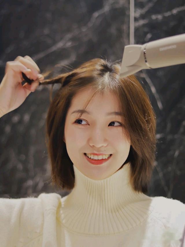 发型 建议女性洗完头后，牢记这“4点”，发质变柔顺，发量慢慢变多