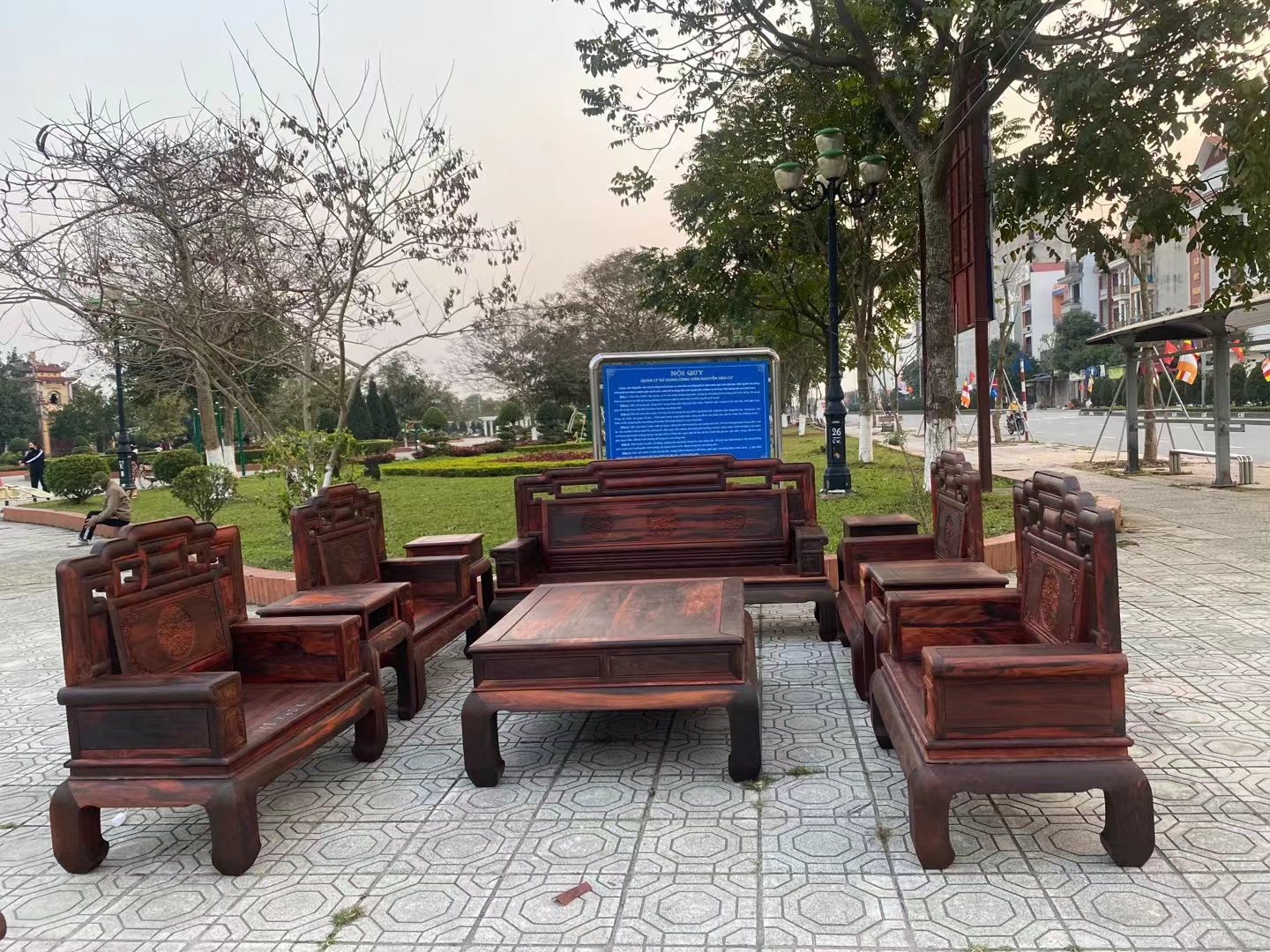 大红酸枝国色天香沙发，白胚展示，原木纹理漂亮，沙发佳品