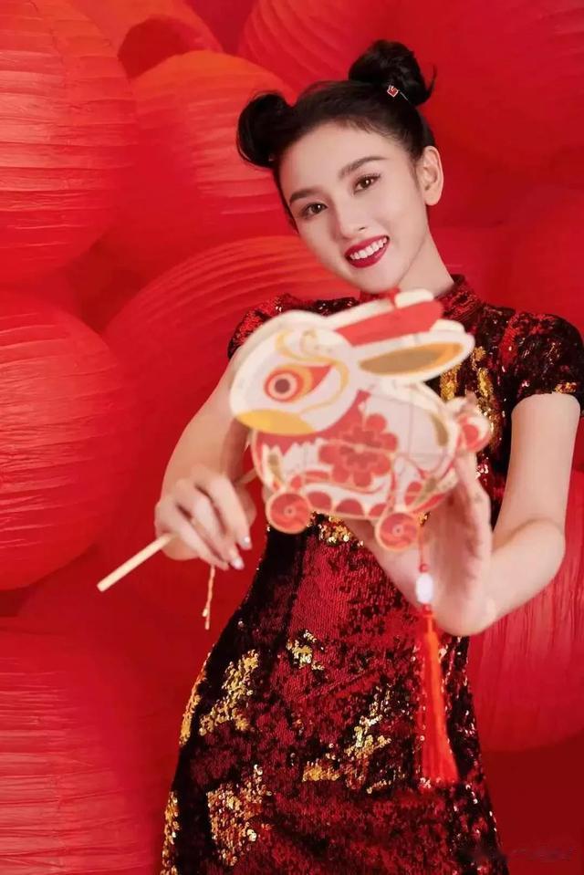 央视春晚|央视春晚10位女星唯美造型30张高清照片,一句话点评欢迎讨论