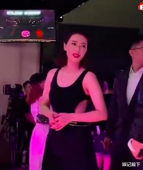 高圆圆|高圆圆出席活动生图曝光，美的不真实，四十岁美成这样这辈子值了