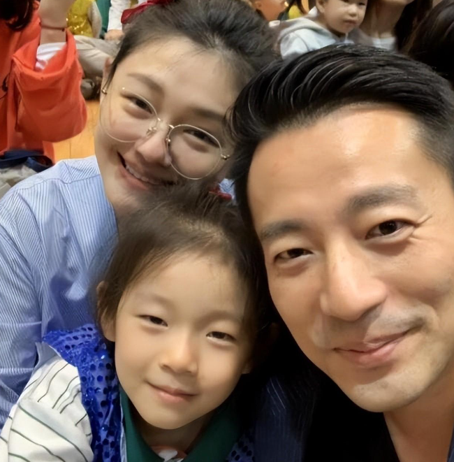 汪小菲|大S向汪小菲讨生活费官司正式开庭，双方律师交战1小时拒透露细节