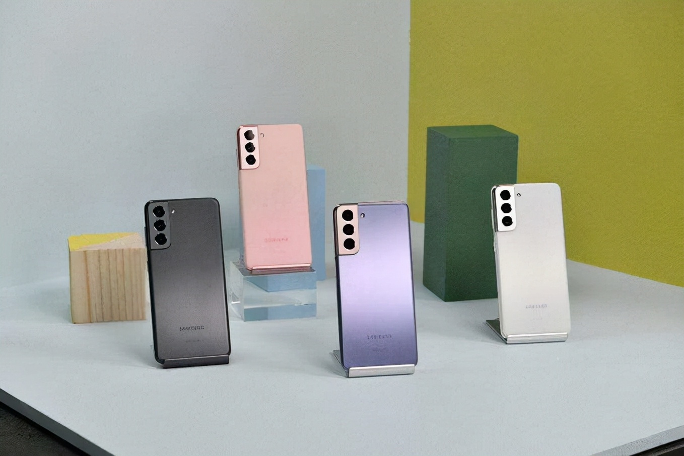 Google|三星旗舰新机曝光!配备5600mAh电池,设计尤为惊艳