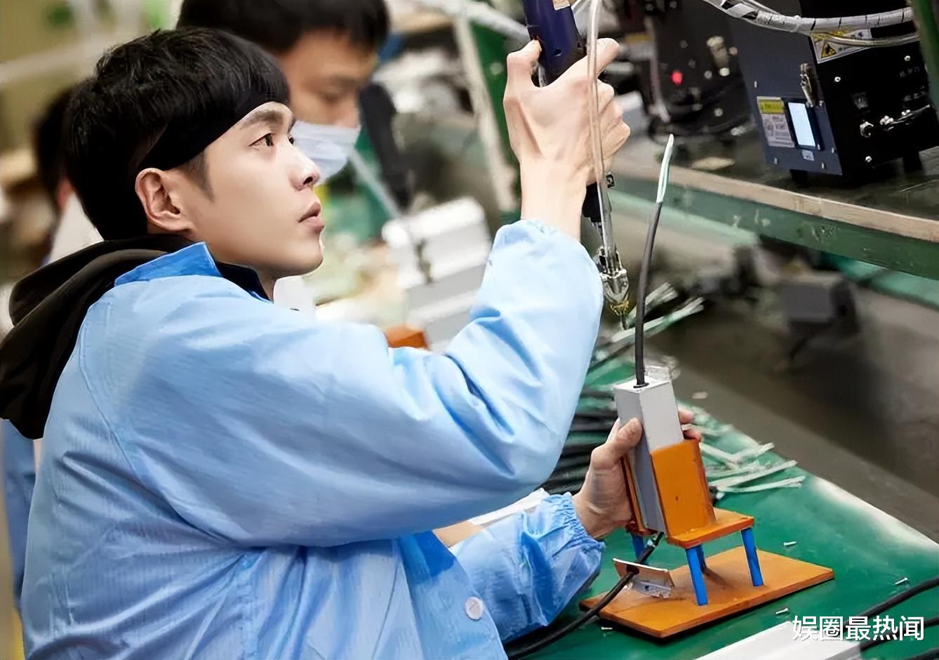 黄子韬|《新游记》路透,黄子韬被拦在校门外,大喊我是黄子韬,严敏笑了