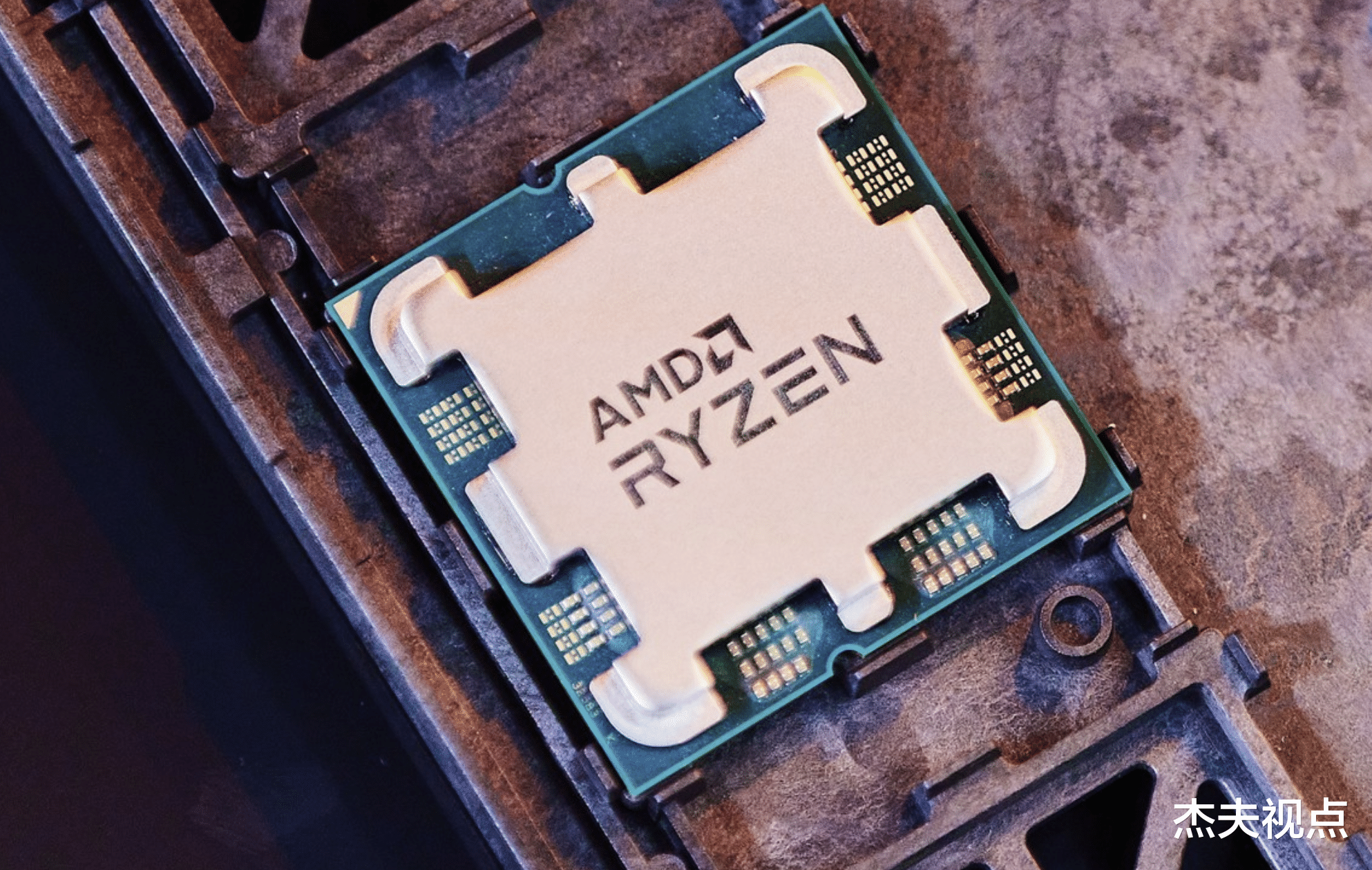 AMD新处理器太猛！锐龙5 7600X爆锤Intel旗舰，单核性能超强