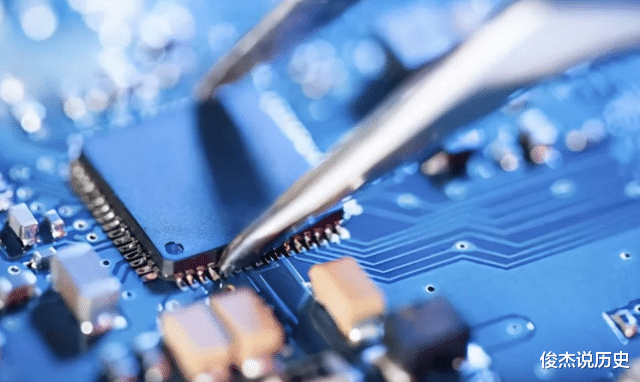 芯片|芯片界的“臭虫”被挖出，造芯变成了“糟心”
