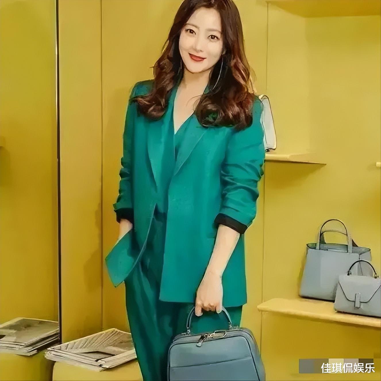 金喜善|韩国第一美人金喜善，是一个连功夫巨星成龙，看到她就会非常开心的女人