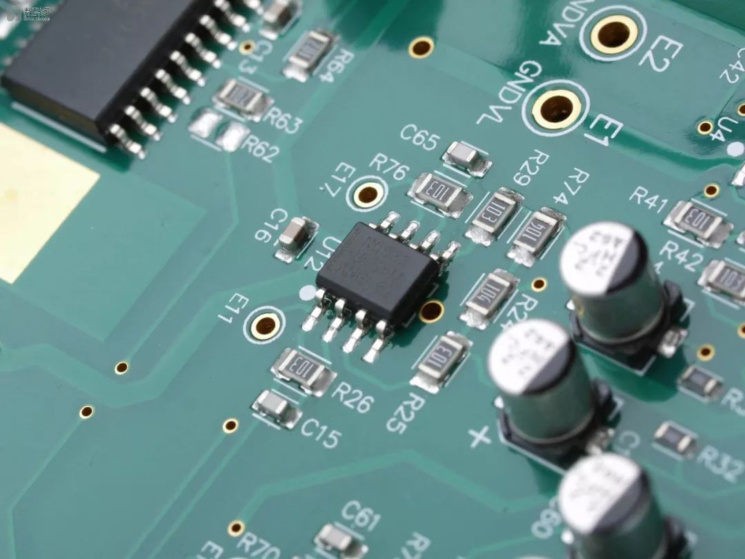 富士x|简单了解运算放大器...