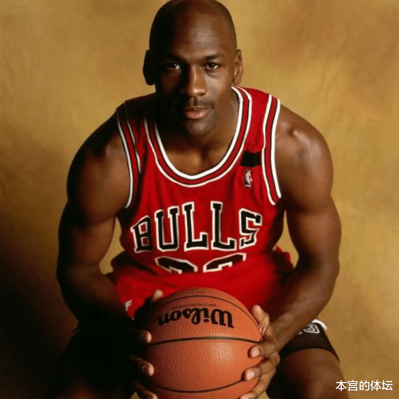 勒布朗·詹姆斯|皮蓬：NBA75年来，仅有3人完全统治过联盟，金刚和这个词无缘