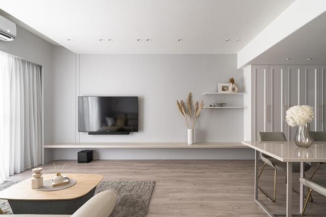 被她家的杏色装修迷住了,那叫一个养眼,没有一丝俗气