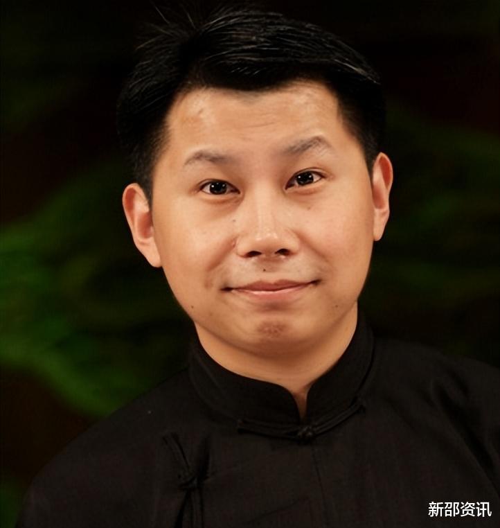 何云伟|媒体评价何云伟：相声界的周星驰，搞笑能力、传统功底不输郭德纲