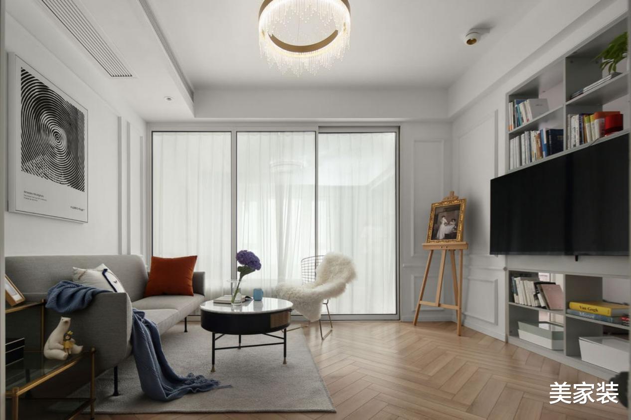 用法式的浪漫点亮80平空间,实现华丽的升级,尽情享受独居时光