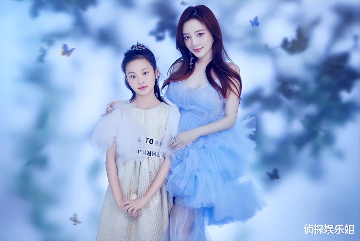 李小璐|李小璐与女儿飙演技,甜馨古灵精怪表情浮夸,母女齐变戏精太可爱