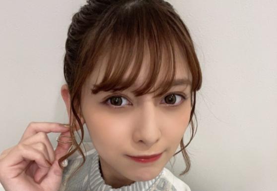 杨魏玲花|假面骑士圣刃:玲花演员新年奇葩操作逗乐粉丝 南方剑士学历太低