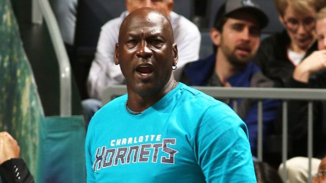 黄蜂队|扎心乔丹！NBA30队球迷消费排名出炉：黄蜂两大数据倒数第一
