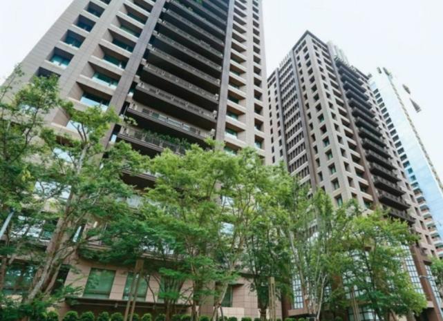 汪小菲|深挖汪小菲张兰资产，王思聪说错了，这对母子可不是“假豪门”