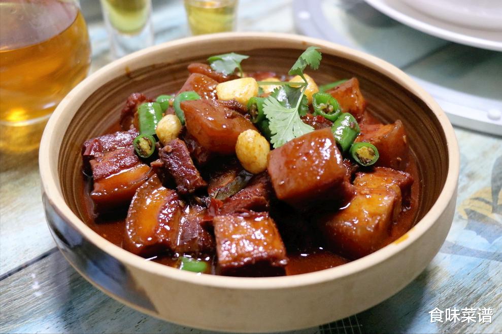 年夜饭上最受欢迎的4道凉拌菜，爽脆开胃，简单易学，家人都爱吃