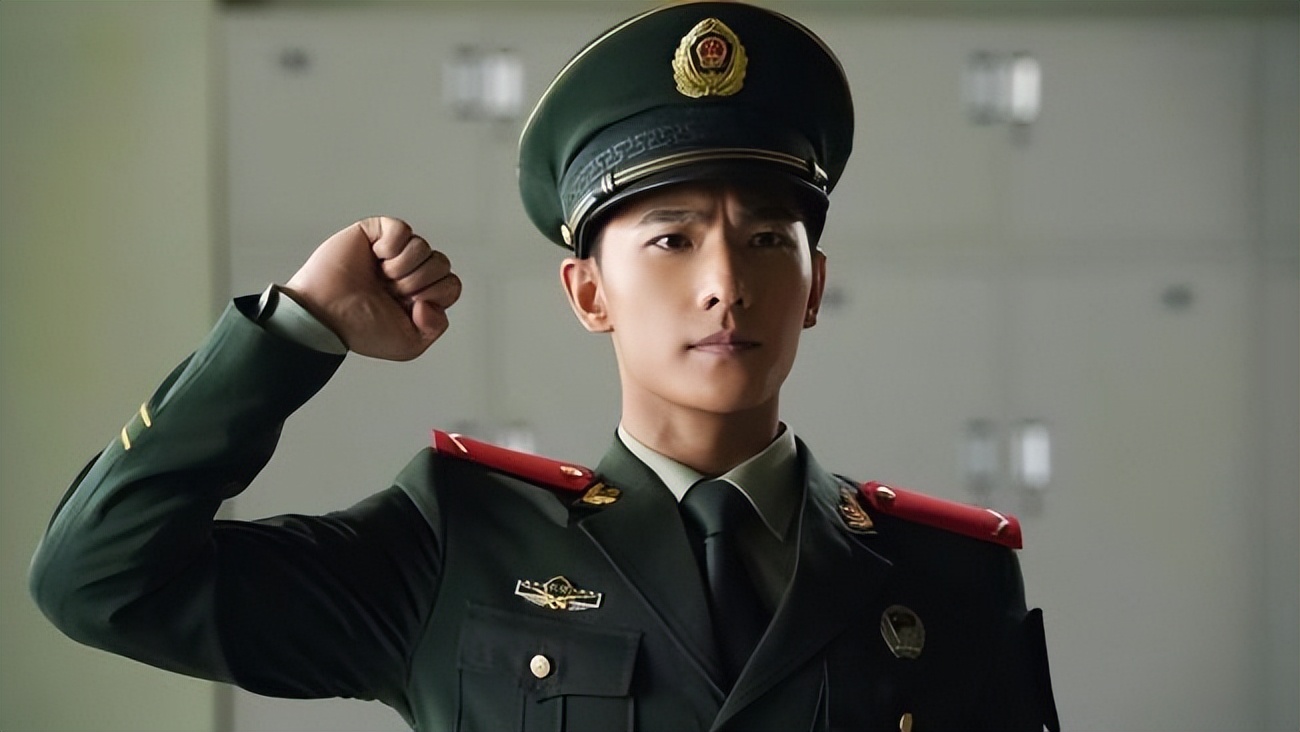 蓝焰突击|《蓝焰突击》消防员李溪成上线，有和《特战荣耀》杨洋同样的毛病