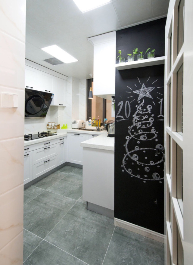 101平简约风二居室,收藏品摆设柜,造型别具一格