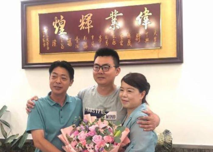 许敏|田静妹妹后悔挑拨，主动改名“田蜜蜜”，网友：别被假象所迷惑