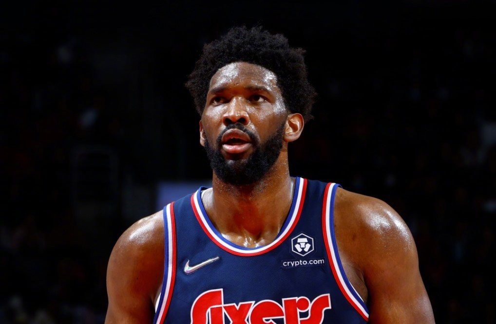 乔尔·恩比德|NBA新病号出炉，恩比德脑震荡加骨折！不手术休息5天，或因祸得福
