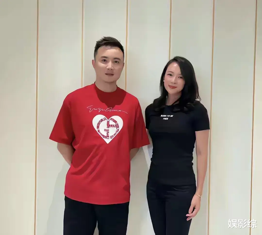 赵本山|赵本山三亚豪宅曝光，章子怡前往拜年，喝的满面红光