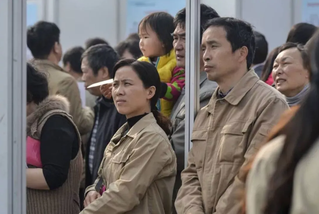 儿子身患绝症,南京下岗女工,养鹿救子,坚持14年,年入200多万