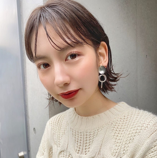 首饰 整容级剪发日本大热，耳下2公分短发适合脸型、造型变化一篇总结