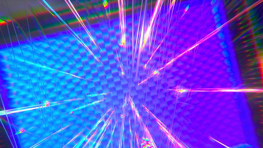 腾讯|机构：中国大陆厂商有望首次占据大尺寸显示面板出货量过半份额