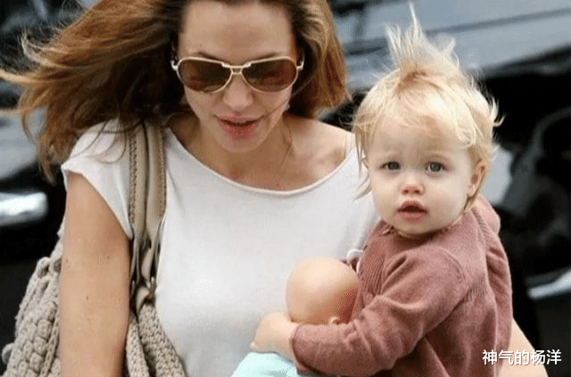 希洛|出生就抽中颜值上上签,一张照片卖3000万的她,真的有这么美?