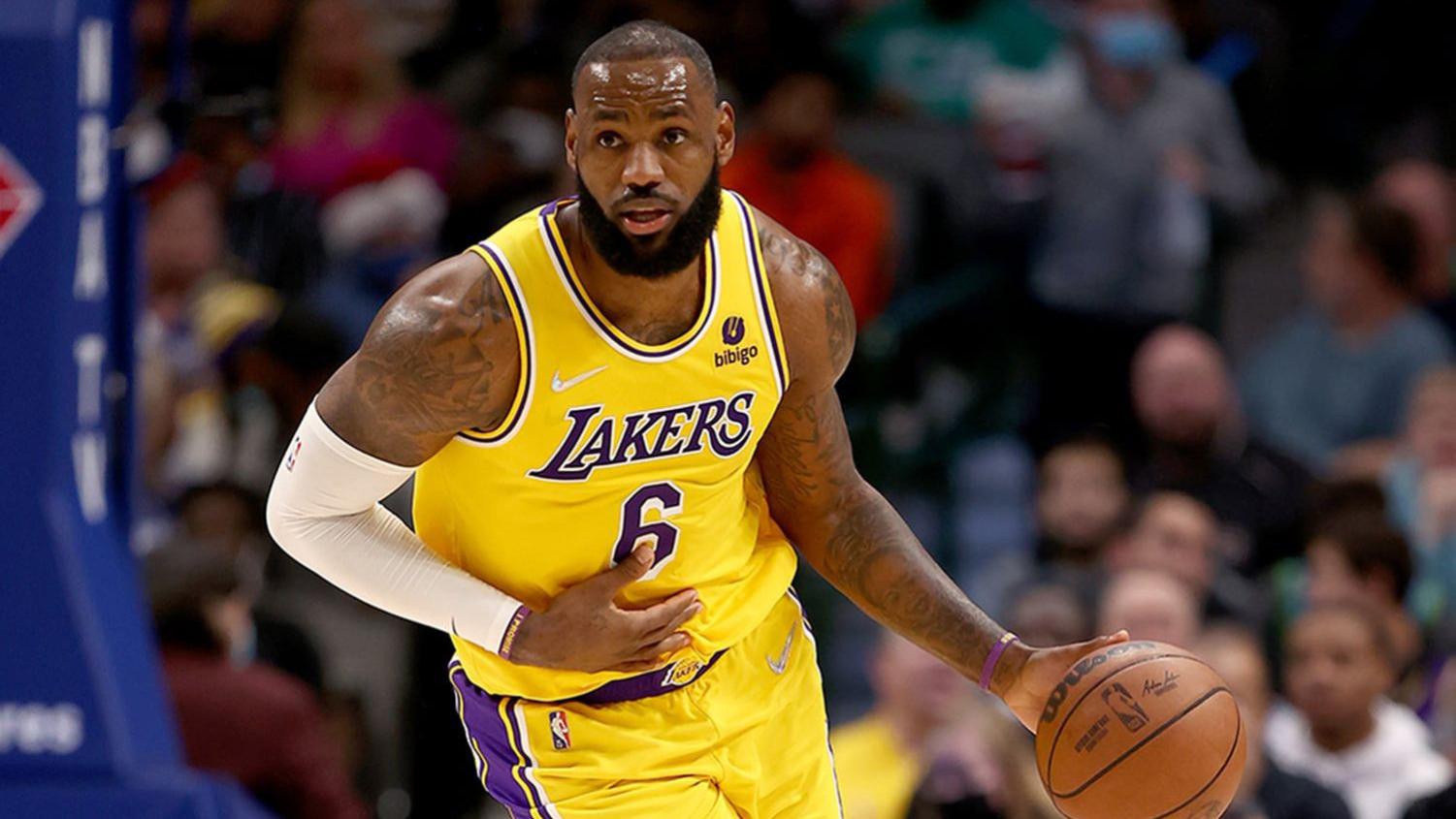 湖人三个交易方案出炉，重点是黄蜂队