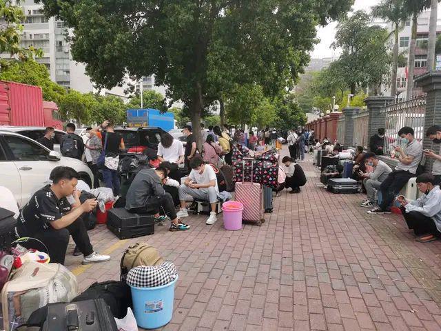 猎聘|进厂打工会毁了一个人?过来人:不是进厂毁了你,是厂里这几种人