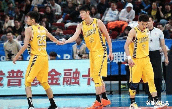 姜伟泽|CBA三消息：广厦三少终成巨星，马布里在下大棋，姜伟泽实至名归