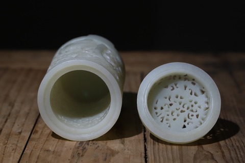 笔筒|舊藏和田“松鹿逐雁图”笔筒.