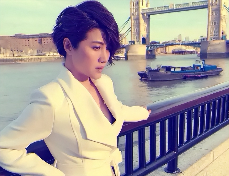 颜丙燕|影后颜丙燕:对名利“无欲无求”,为母亲治病隐退8年,至今未婚