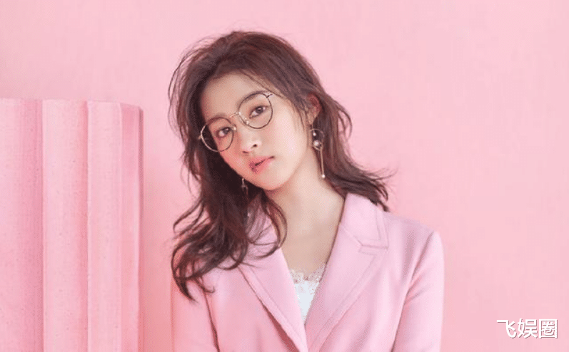 马嘉祺|关晓彤人脉关系多强,丁程鑫马嘉祺交互引关注,徐艺洋被diss太能装