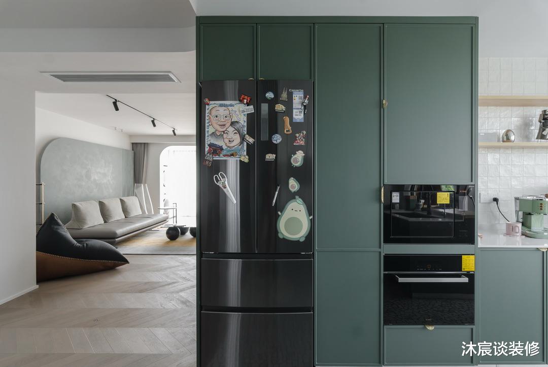 看完这对夫妻的家,我被彻底治愈了,全屋化繁为简,没有一丝俗气