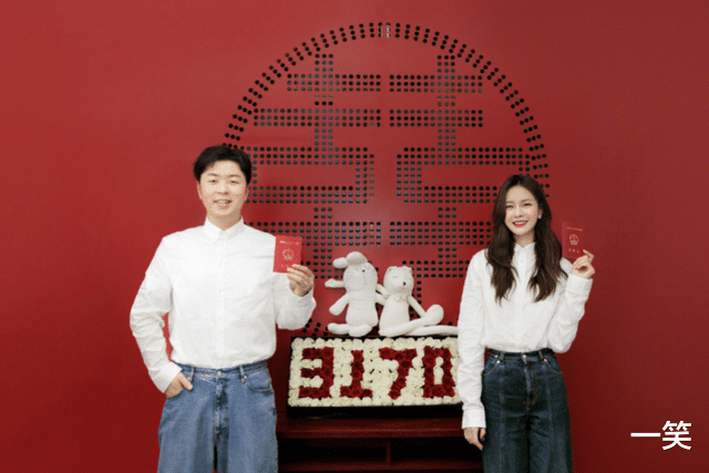 沈梦辰|杜海涛沈梦辰结婚,吴昕祝福显特别,何炅维嘉祝福亲切,谢娜沉默