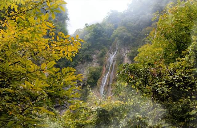 灵山|贵州一4A级景区走红，风景优美，瀑布繁多，被誉“毕节小庐山”