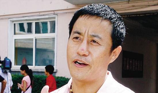 赵本山|王小宝：抱怨工资低是我不对，没有赵本山，我买不起5000万的别墅