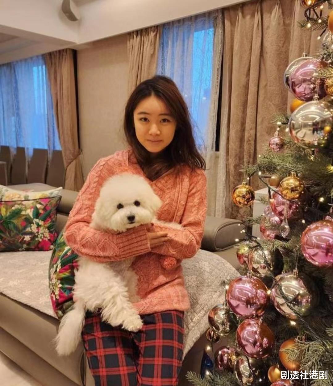 医生|前途无量！落选港姐豪宅内饰曝光，已正式成医生多次被劝别做艺人