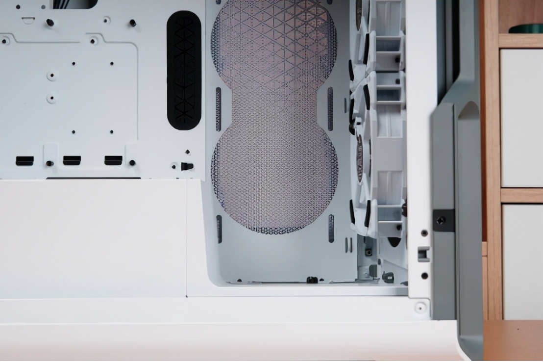 半导体|不仅要强大性能,更要超高的颜值,酷睿12代DDR5高端平台装机推荐