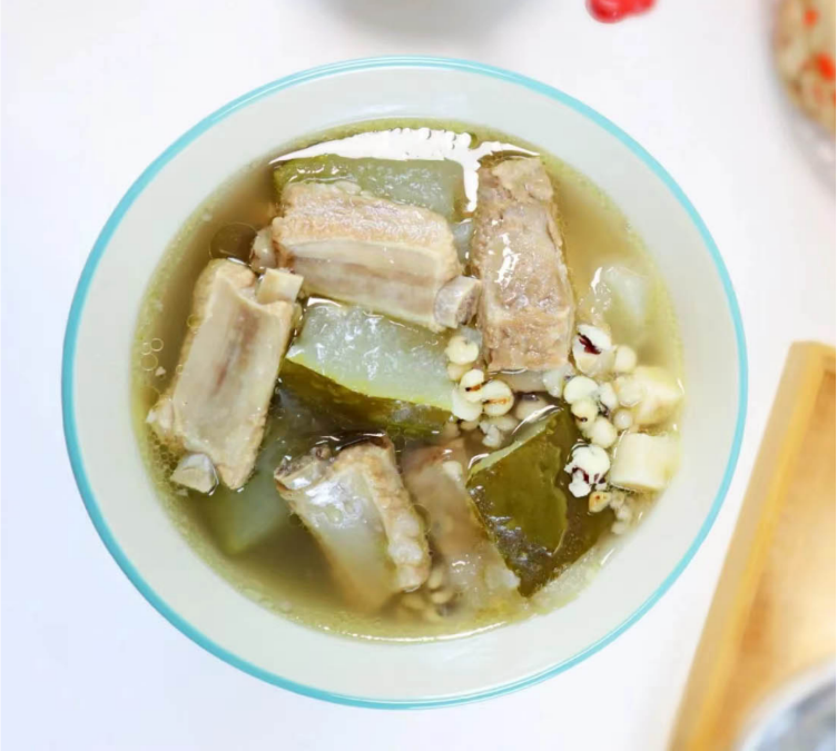 甲状腺|夏季湿气重,常给家人喝这汤,营养极高,汤汁鲜美,身体更轻松