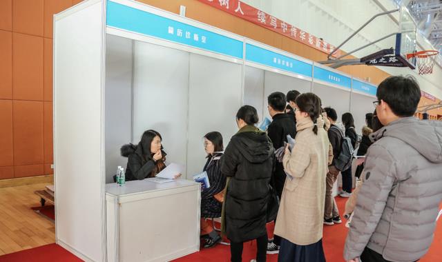 求职|有三种毕业生求职时不受待见,华为前HR给出解释,听完扎心又现实