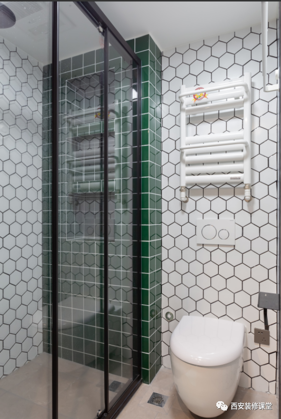 60㎡一室一厅,两人住大胆改造