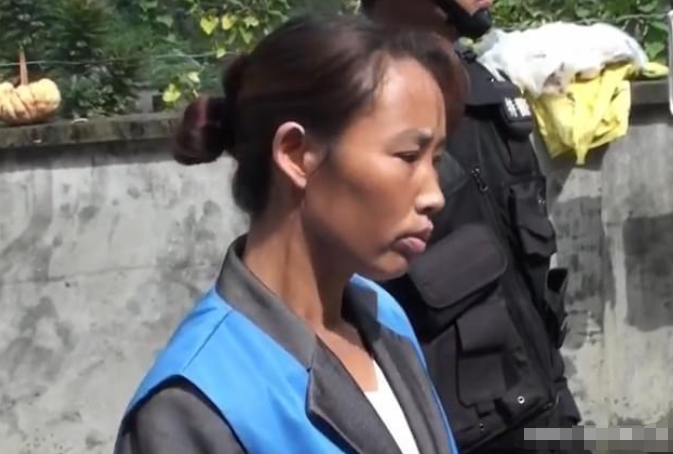 云南一男子自杀,妻子葬礼上哭晕,父亲却悄悄报警,为啥?
