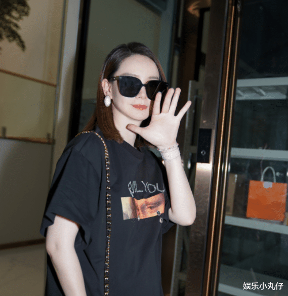 戚薇|戚薇刚因二胎暂退娱乐圈就出事，打假肖像侵权反被品牌方告